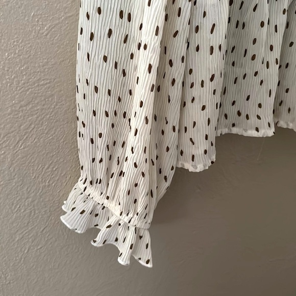 Women’s Blu Pepper Semi Sheet Top, Medium, Off White - Picture 2 of 7